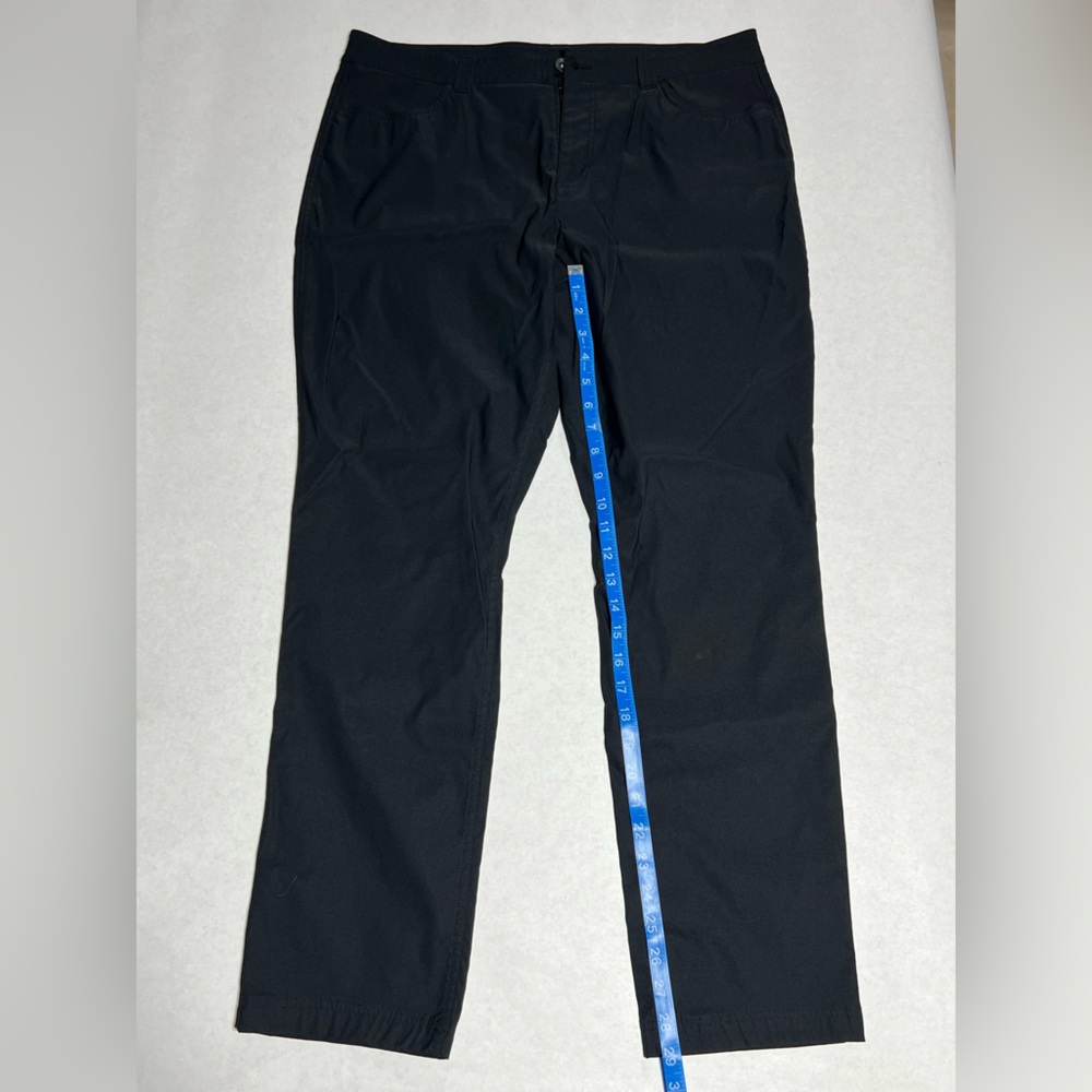 Women’s Eddie Bauer Black nylon pants size 14 - Picture 3 of 9
